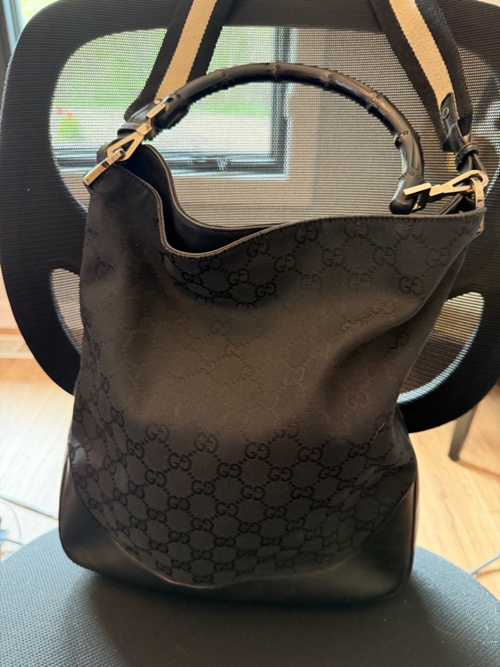 Gucci Black Monogram Hobo Shoulder Bag - Picture 7 of 7